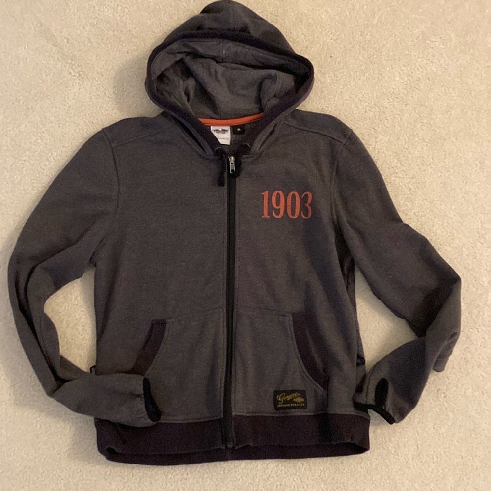 Harley Davidson Ladies Hoodie.  Size is XL but runs small so more Medium - Large